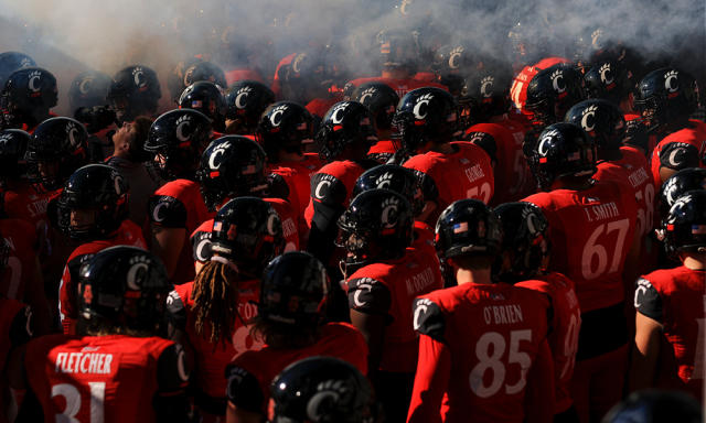 Reds: Will Deion Sanders return to Cincinnati as the Bearcats head football  coach