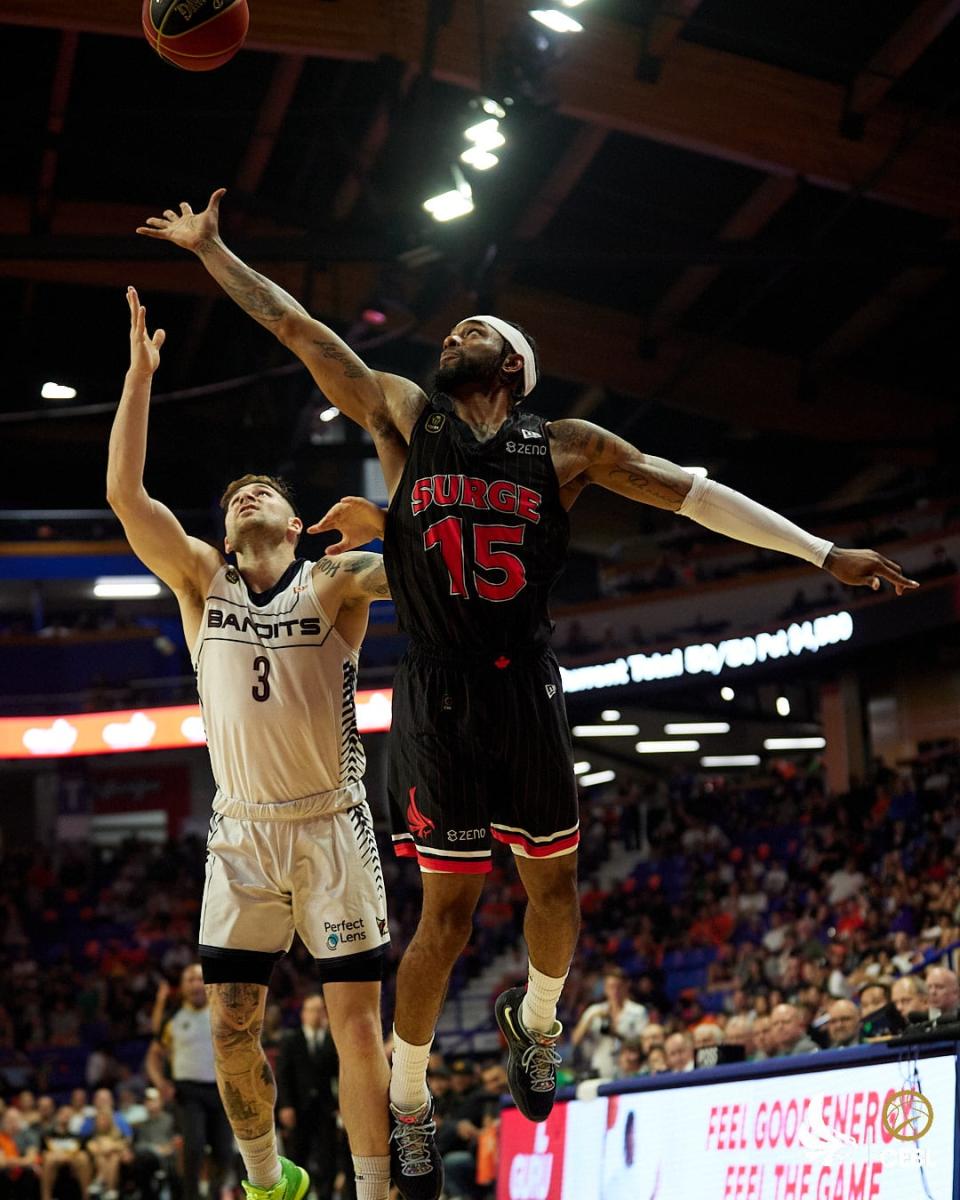 The Calgary Surge outlasted the Vancouver Bandits 77-75 in the Western Conference final Friday. 