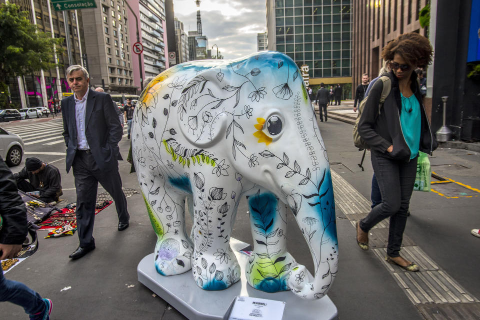 <p>A herd of 85 elephants will spread through the streets of São Paulo when the city receives the Elephant Parade on Aug. 1, 2017. (Photo: Sebastiao Moreira/EPA/REX/Shutterstock) </p>