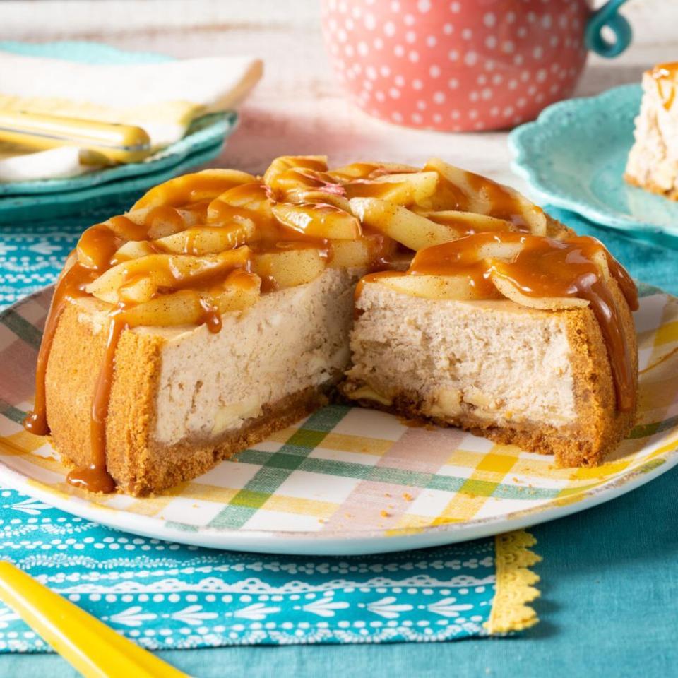 Caramel Apple Cheesecake