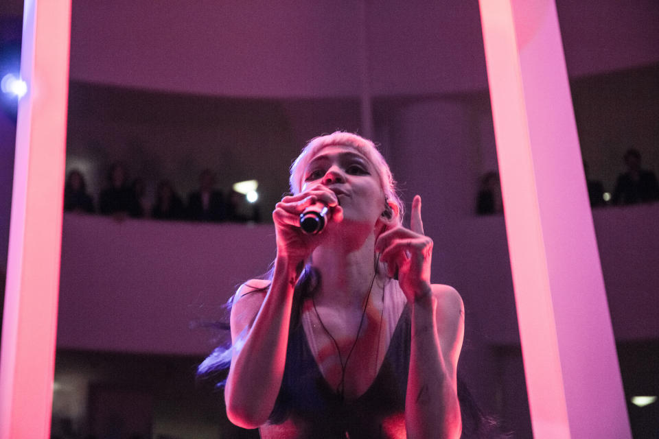 grimes on stage