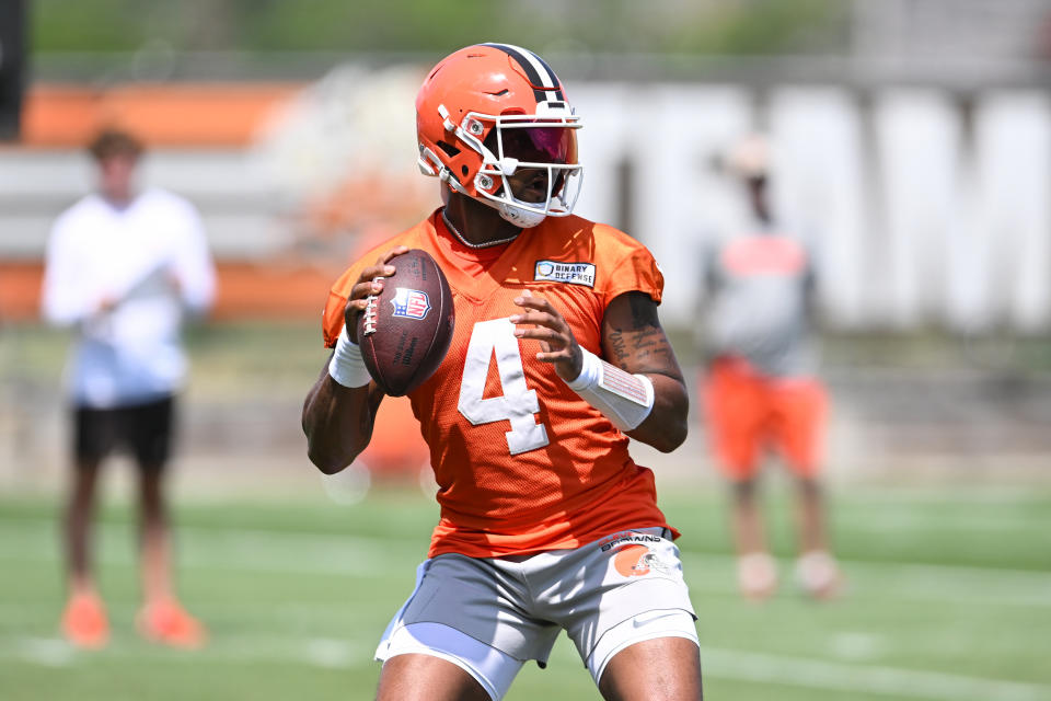 Deshaun Watson no ha rendido como esperaban los Cleveland Browns y entra a una temporada importante para su futuro y el de la franquicia. (Foto: Nick Cammett/Getty Images)