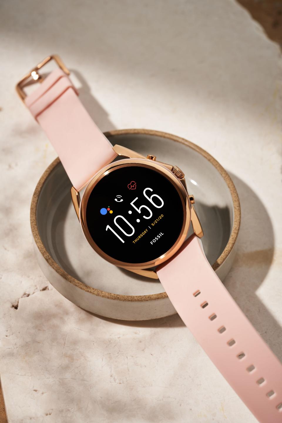 Fossil Gen 5 LTE smartwatch at CES 2021