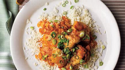 Easy chicken recipes - slow-cooker crock pot Curried Chicken With Ginger and Yogurt