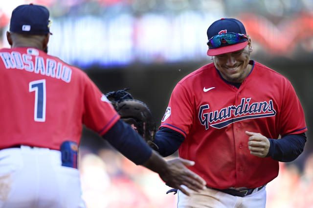 Lowe and Díaz homer, Rays beat Guardians 6-4