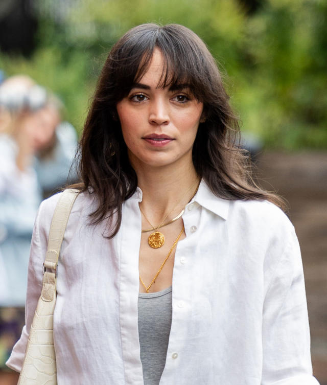 What Are Birkin Bangs? Plus, How to Style Them in 2023 - PureWow