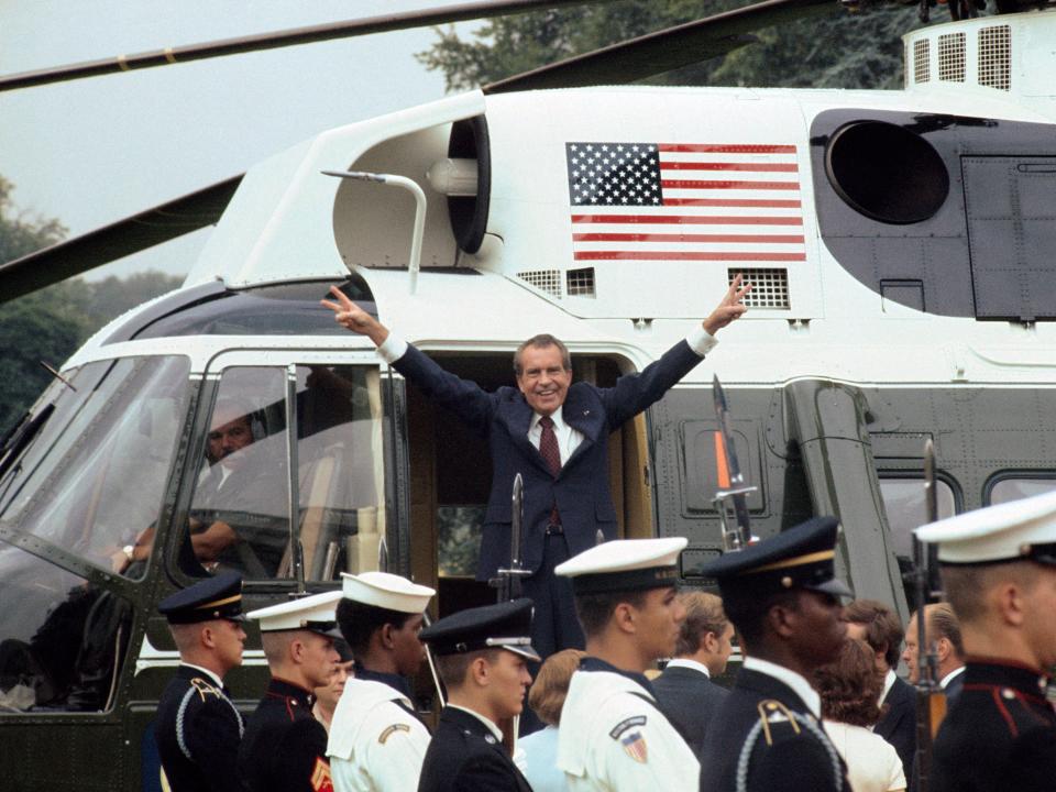 Richard Nixon resigns helicopter