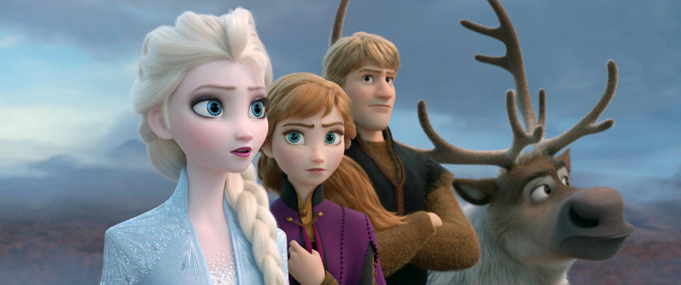 Elsa (voiced by Idina Menzel), Anna (voiced by Kristen Bell), Kristoff (voiced by Jonathan Groff) talking to each other.