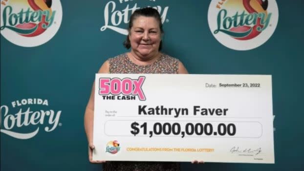 費弗去年買刮刮樂幸運中了100萬美元。（圖／翻攝自Florida Lottery）