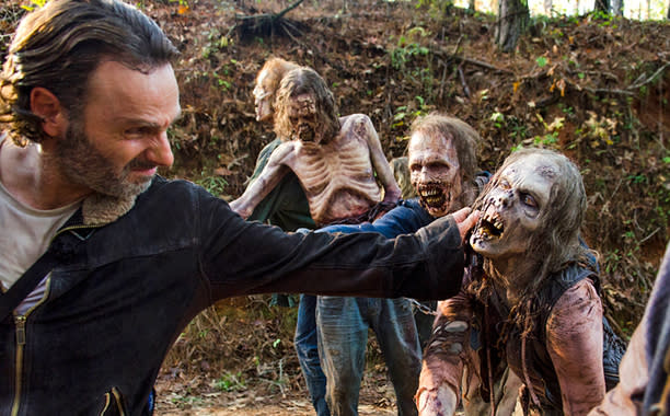 Be VERY afraid of Universal’s new “The Walking Dead” ride