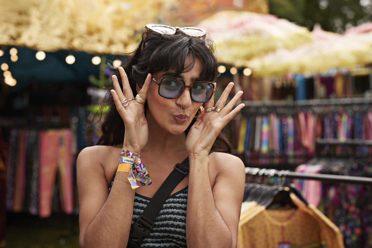 Salir de compras pueden brindar algunos beneficios a nuestra salud. (Getty Creative)