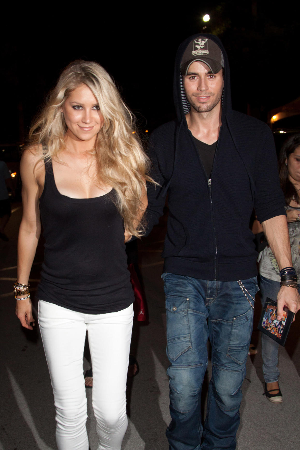 Anna Kournikova and Enrique Iglesias, pictured in 2010, have shared snaps of their babies. (Photo: Getty Images)