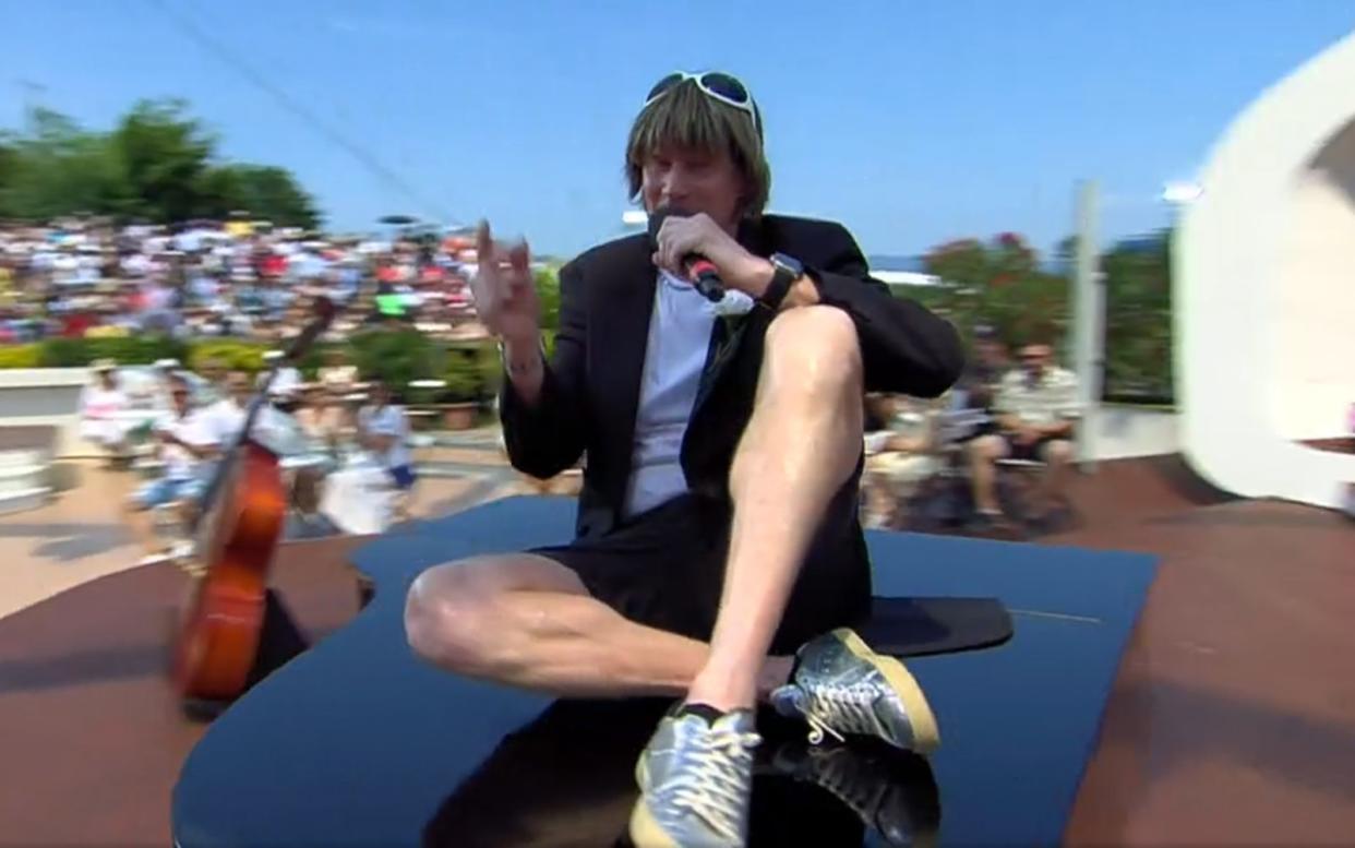 Mickie Krause mal anders: Er singt Swing! (Bild: ZDF)