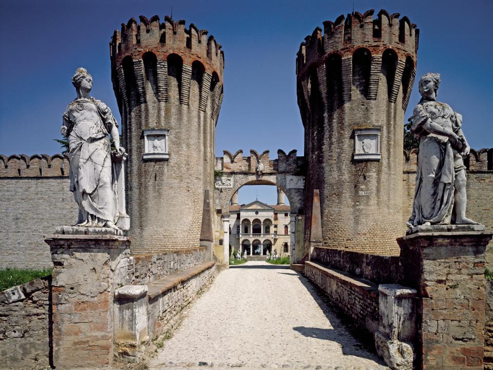 Glimpse of Villa Giustinian or Castello Ciani Bassetti, Roncade, Veneto. Italy, 16th century.