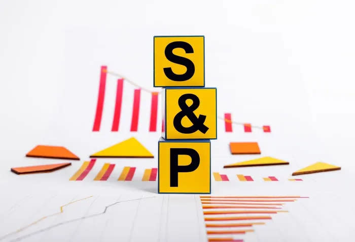 The S&P 500 opened today at 4,568.84. Within 30 minutes of trading, the benchmark index rose by 1.64 points, or 0.04%, to 4,567.20. Year to date, the benchmark index is up, with a return of 13.63%.