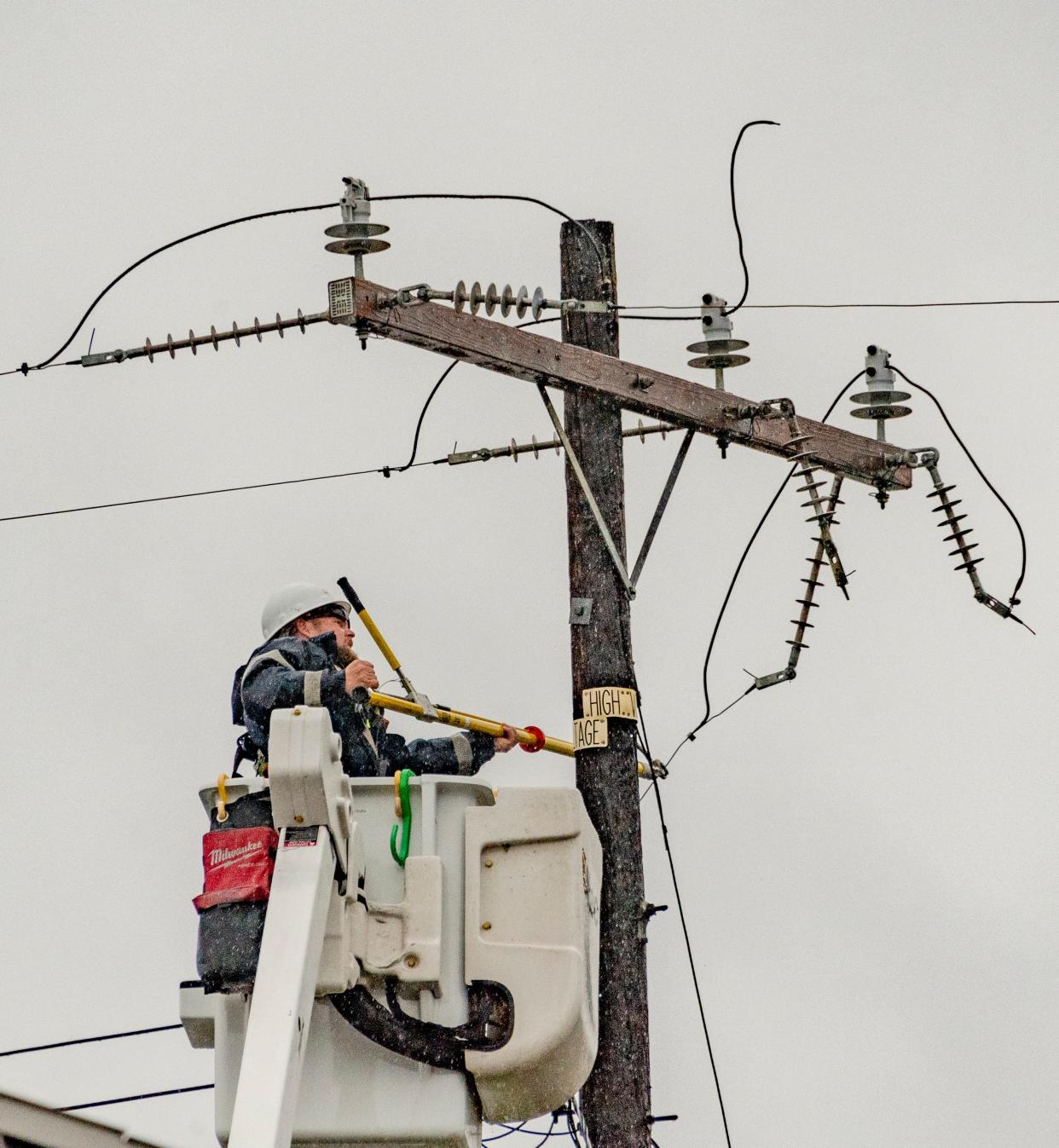 Southern California Edison will conduct a multi-hour, city-wide power maintenance outage beginning Friday. A second outage is scheduled the following week.