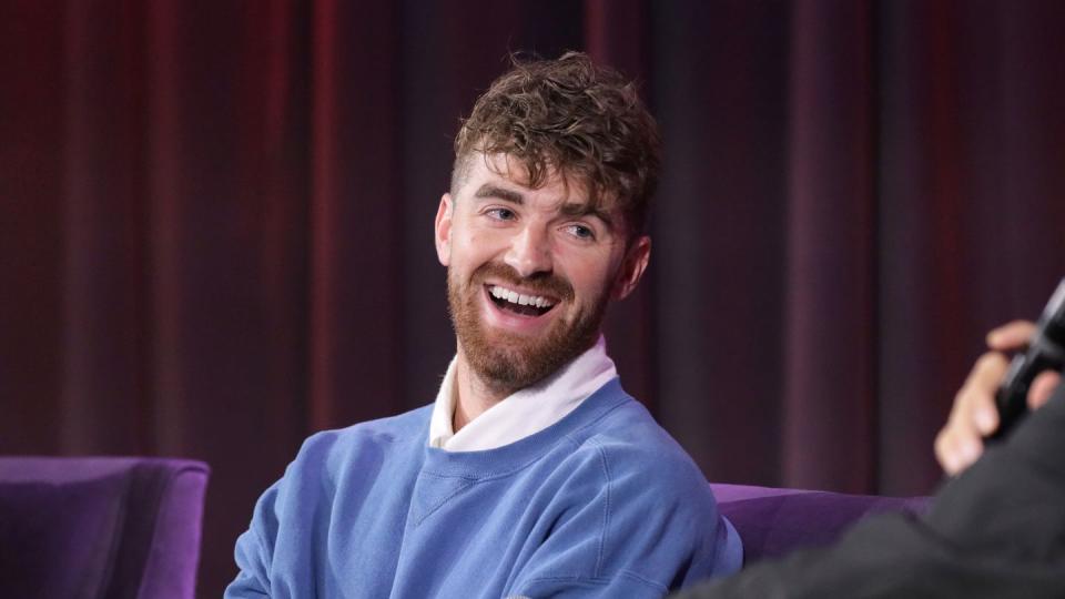 a conversation with the chainsmokers