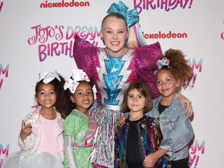 Jojo Siwa & Kardashians