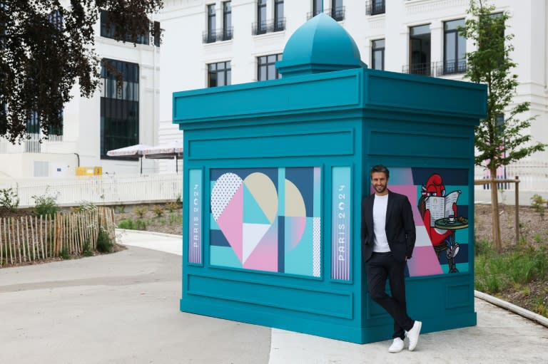 Le président du comité d'organisation des Jeux de Paris Tony Estanguet à l'entrée du site du village olympique à Saint-Denis, le 2 juillet 2024 (EMMANUEL DUNAND)