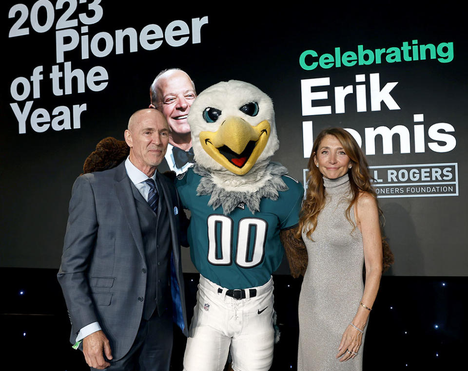 Chris Aronson, Philadelphia Eagles mascot Swoop, and Patricia Laucella are seen during 2023 Pioneer Of The Year A Celebration of Erik Lomis presented by Amazon and MGM Studios at The Beverly Hilton on October 04, 2023 in Beverly Hills, California.