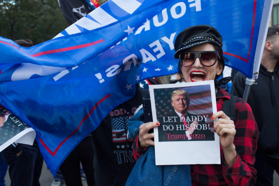 Kritiker vergleichen die Zuneigung von Trumps Hardcore-Anhänger mit einem Kult. (Bild: Getty Images) 