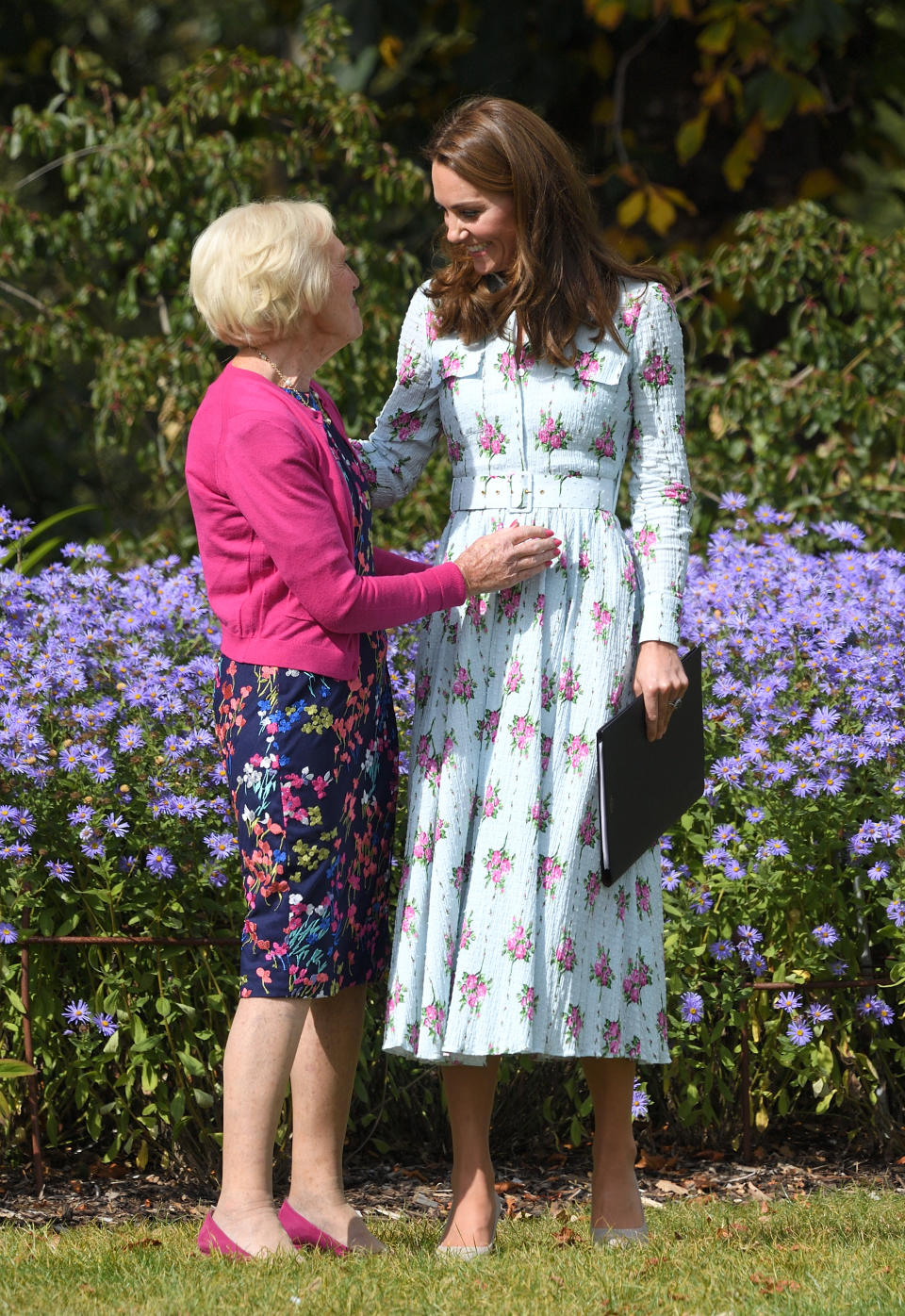 Mary Berry und Herzogin Kate beim "Back to Nature"-Festival (Bild: Getty Images)