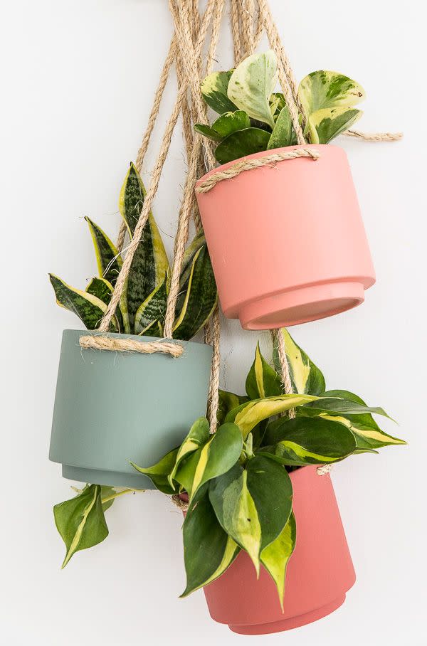 DIY Vertical Hanging Planter Garden