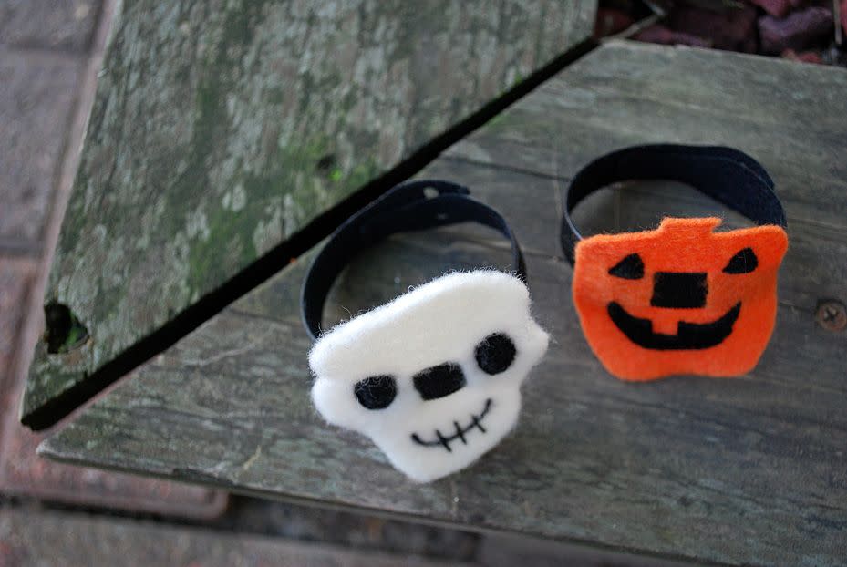 19) No-Sew Pumpkin Bracelets