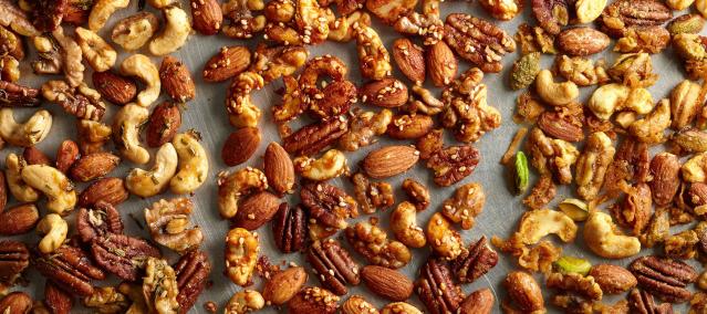 Types of Nuts: The 10 Most Common Varieties