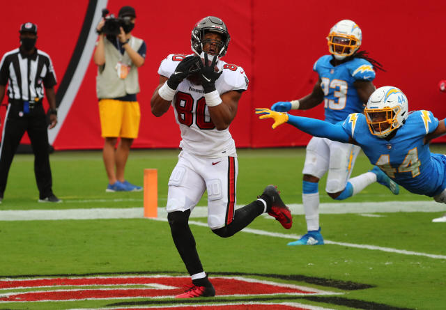 Raiders sign former Texans tight end O.J. Howard