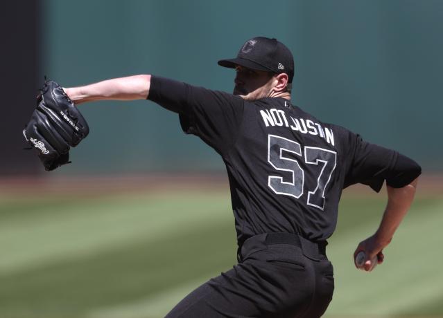 Cleveland Indians to wear all-black uniforms for 2019 MLB Players