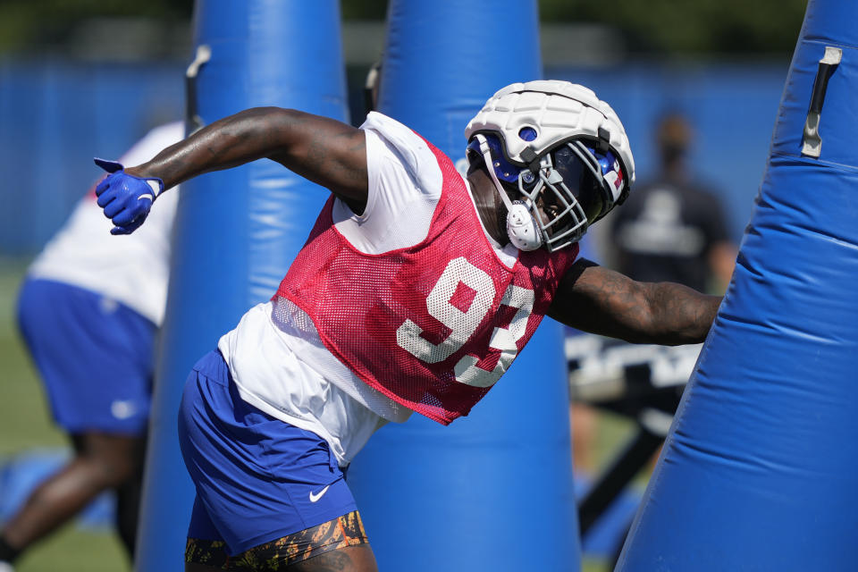 New York Giants tackle Raheem Nunez-Roches participates in training activities at the NFL football team's practice facility, Sunday, July 30, 2023, in East Rutherford, N.J. (AP Photo/John Minchillo)