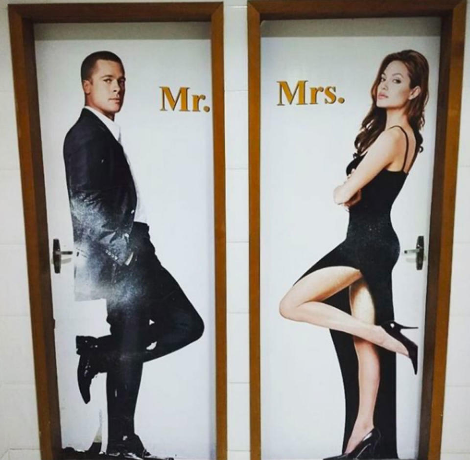 <p>Los personajes que Brad Pitt y Angelina Jolie interpretaron en ‘Mr. & Mrs. Smith’ (2015), la película en la que su amor traspasó la gran pantalla, ha inspirado estos otros servicios. (Foto: Instagram / <a rel="nofollow noopener" href="https://www.instagram.com/p/BorA3wQA1Sk/" target="_blank" data-ylk="slk:@ondeeobanheiro;elm:context_link;itc:0;sec:content-canvas" class="link ">@ondeeobanheiro</a> / <a rel="nofollow noopener" href="https://www.instagram.com/essaeminhavida/" target="_blank" data-ylk="slk:@essaeminhavida;elm:context_link;itc:0;sec:content-canvas" class="link ">@essaeminhavida</a>). </p>