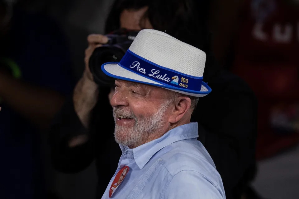 RIO DE JANEIRO, RJ, BRASIL, 25-09-2022: O ex-presidente Lula, durante evento de sua campanha com o prefeito Eduardo Paes, na quadra da Portela, em Madureira, zona norte do Rio de Janeiro. (Foto: Eduardo Anizelli/Folhapress)