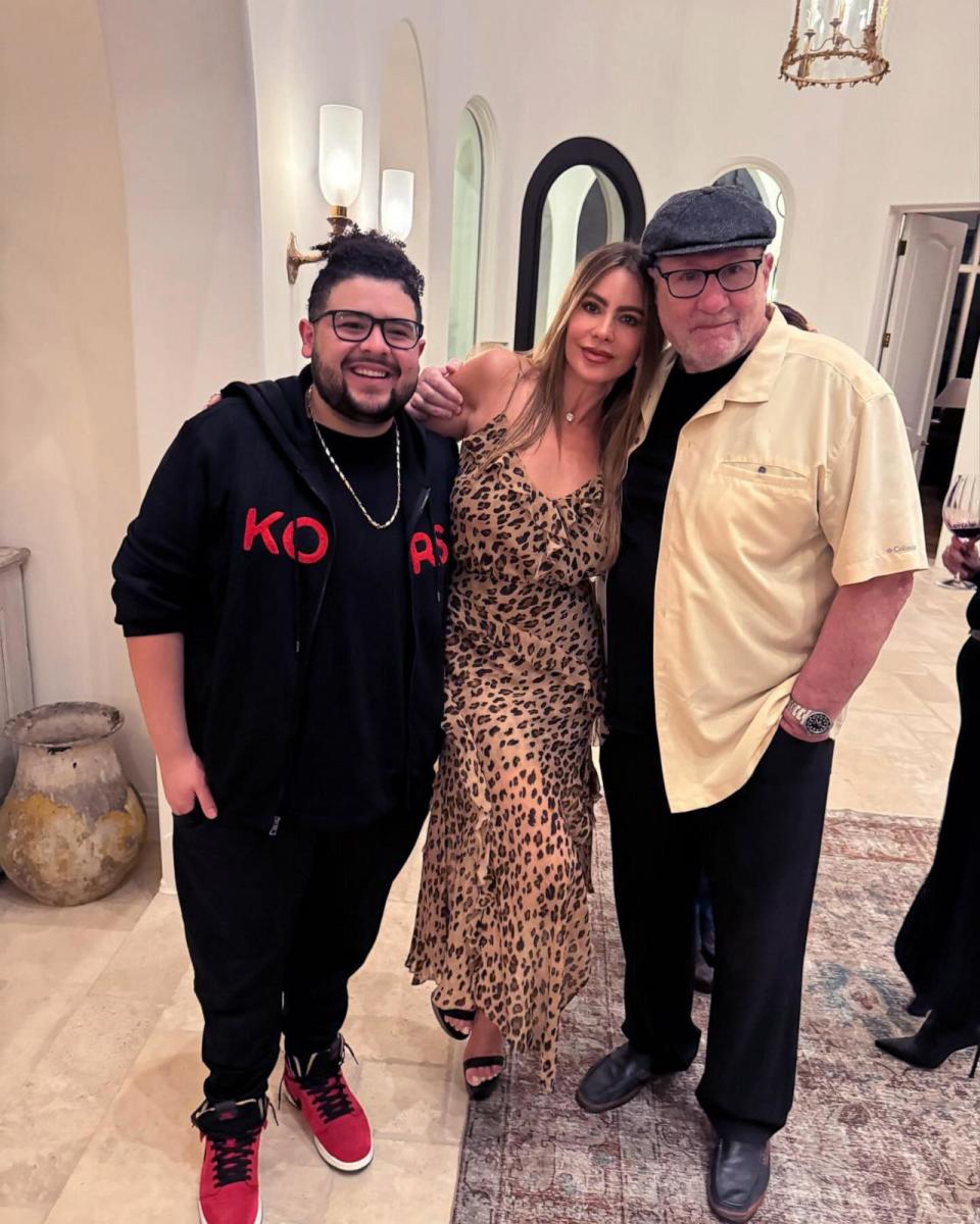 PHOTO: Rico Rodriguez, Sofia Vergara and Ed O'Neill are shown in a photo posted to Jesse Tyler Ferguson's Instagram on Nov. 16, 2023. (Jesse Tyler Ferguson/Instagram)