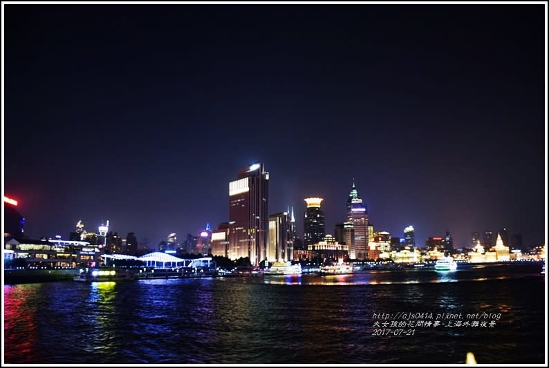 上海外灘夜景-2017-07-23.jpg