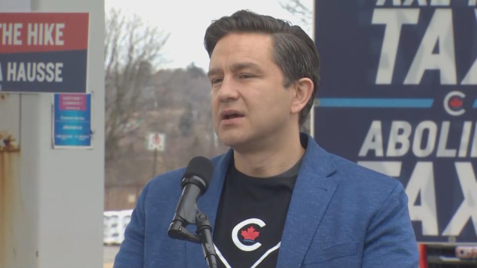 Pierre Poilievre spoke to reporters Friday at a gas station in Saint John, where he criticized the Liberal government's carbon tax.