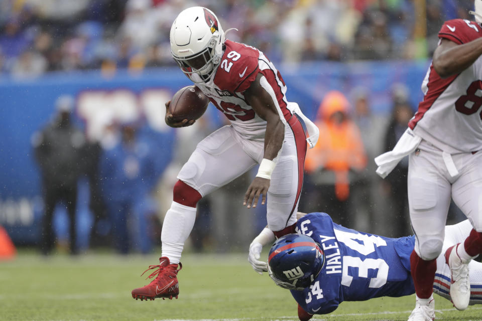 Arizona Cardinals' Chase Edmonds runs the ball during the first half of an NFL football game against the New York Giants, Sunday, Oct. 20, 2019, in East Rutherford, N.J. (AP Photo/Adam Hunger)