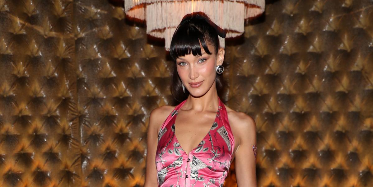 Return of the Skinny Scarf: Bella Hadid Shows That The Trend Is Making A  Comeback - ELLE SINGAPORE