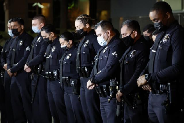 Killing Of Lapd Officer Brings Scrutiny On One Of Las Oldest And Largest Gangs 