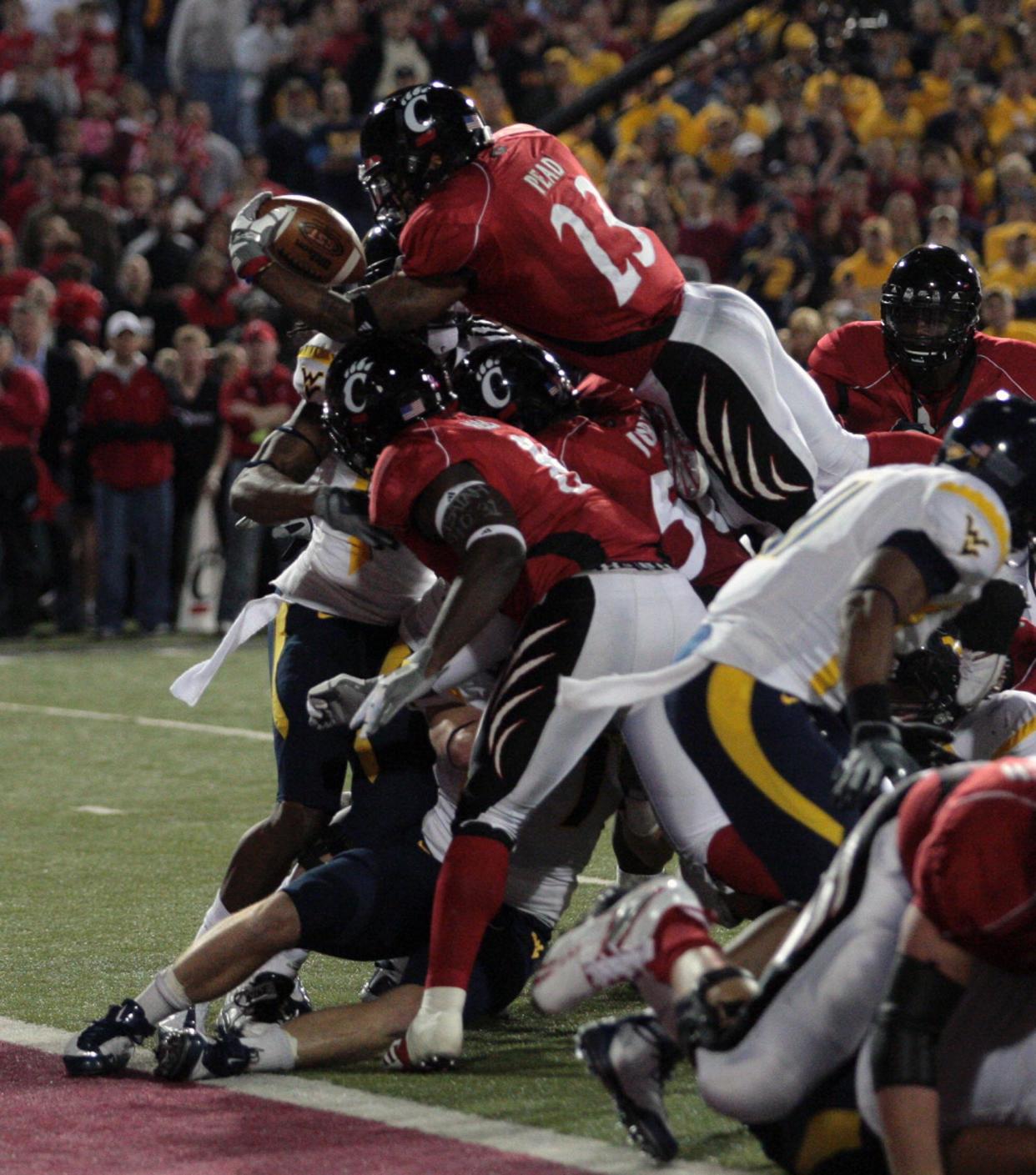Isaiah Pead led UC to a win over West Virginia in 2009 with 175 rushing yards