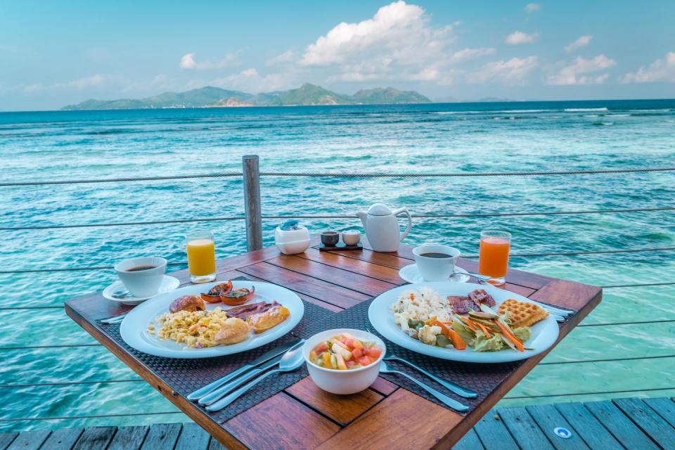 18) Have Breakfast At The Beach