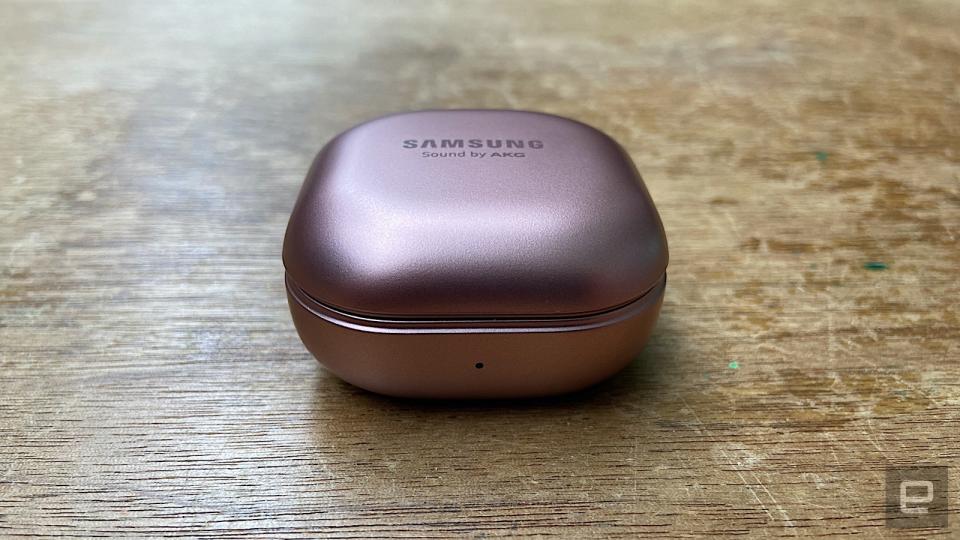 Samsung’s latest true wireless earbuds have a unique “open type” design that will keep you from cramming them in your ears. While that does make them a bit more comfortable, you do have to sacrifice sound quality and the effectiveness of ANC. There are some attractive features here, but the company’s Galaxy Buds+ are the better option at this point.
