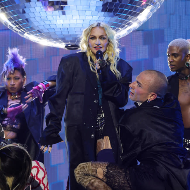 Madonna en el primer concierto de su 'Celebration Tour' en Londres credit:Bang Showbiz