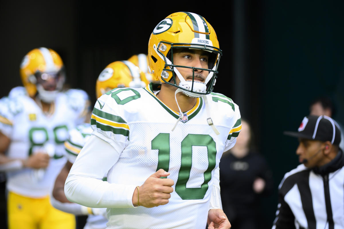 The Overhang: Hope you didn't sell your Jordan Love stock, because Packers  might have a franchise QB after all - Yahoo Sports