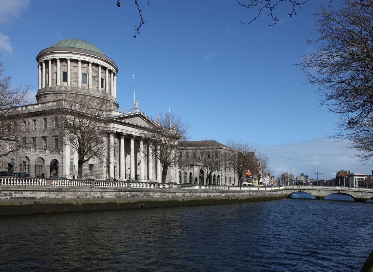 The romantic gesture happened at a Dublin court (Rex)