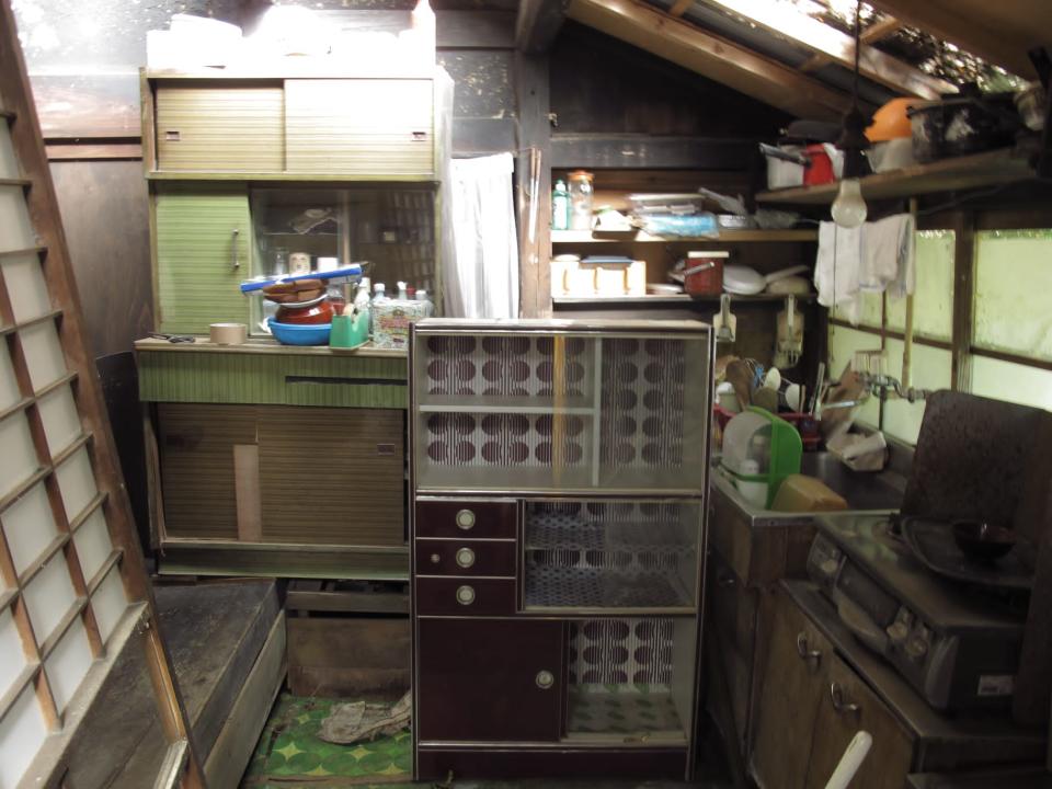 The abandoned kitchen.