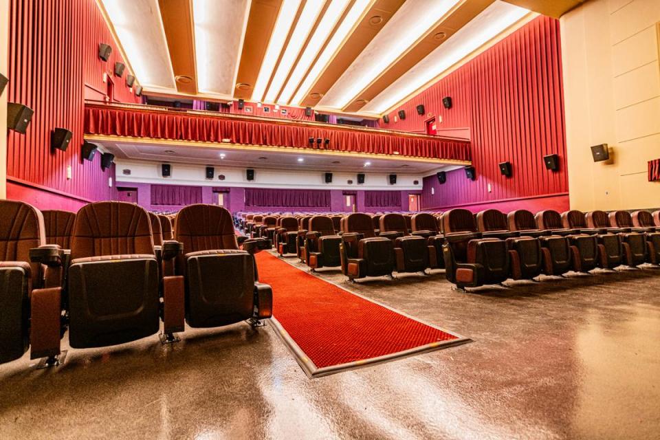 The Gem Theatre in Kannapolis will reopens with $2,3 million interior renovations creating a modern theater with its original 1930s atmosphere.
