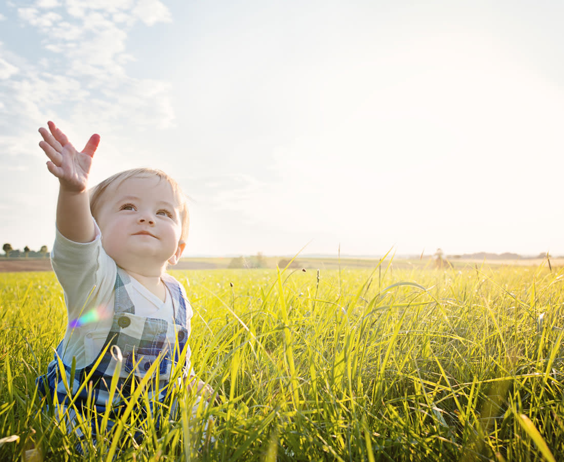 Sun safety for your children should include sunscreen made especially for toddlers. (Photo: Getty Images)