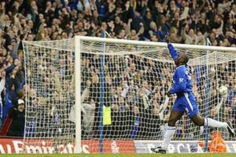 Jimmy Hasselbaink, nacido en Paramaribo, fue estrella del Chelsea 